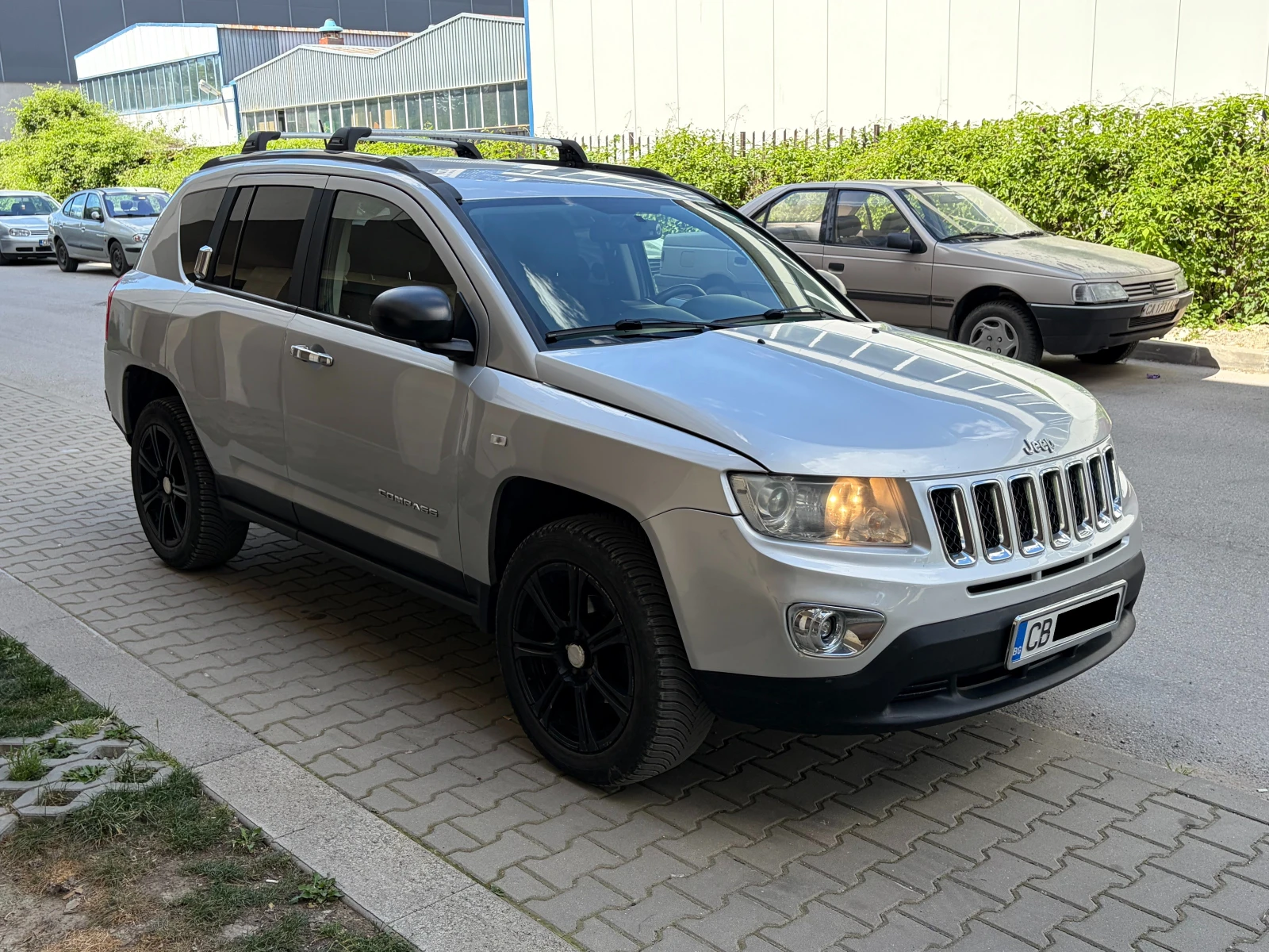 Jeep Compass 2.2 CRD 4x4 Facelift, снимка 2 - Автомобили и джипове - 54718276