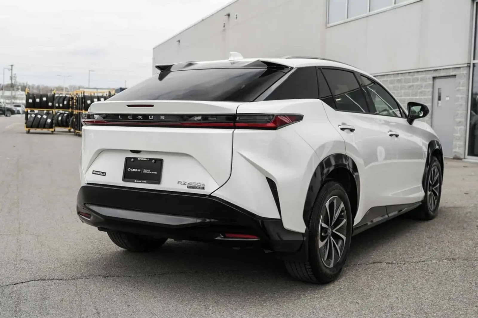 Lexus RZ 450E* ПОДГРЕВ* 360КАМЕРА* 360КАМЕРА* LANE* ASSIST*, снимка 2 - Автомобили и джипове - 54955331