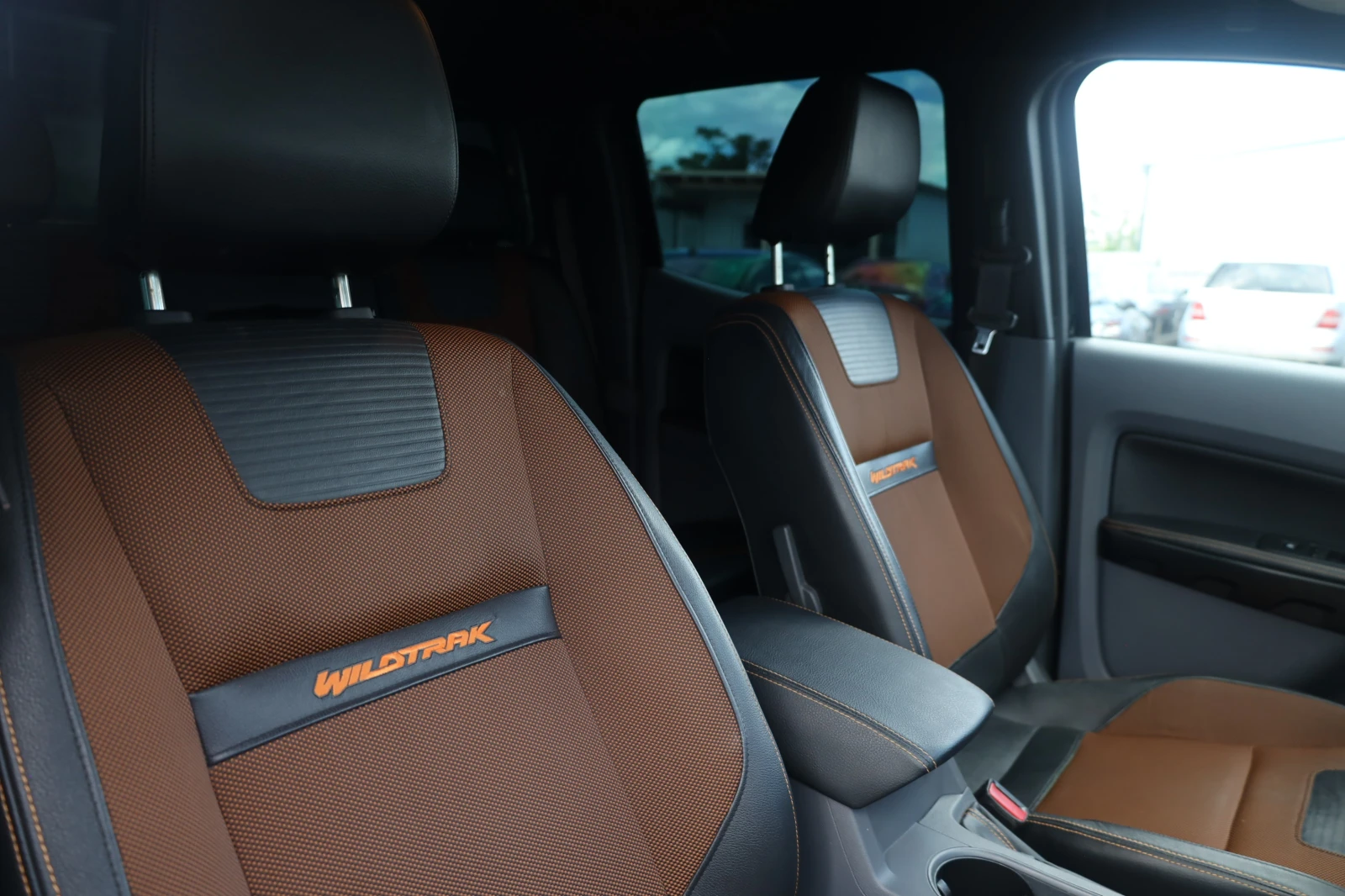 Ford Ranger Wildtrak 3.2D 4WD DoubleCAB AIR KAM SzH AHK iCarbg, снимка 14 - Автомобили и джипове - 54960658