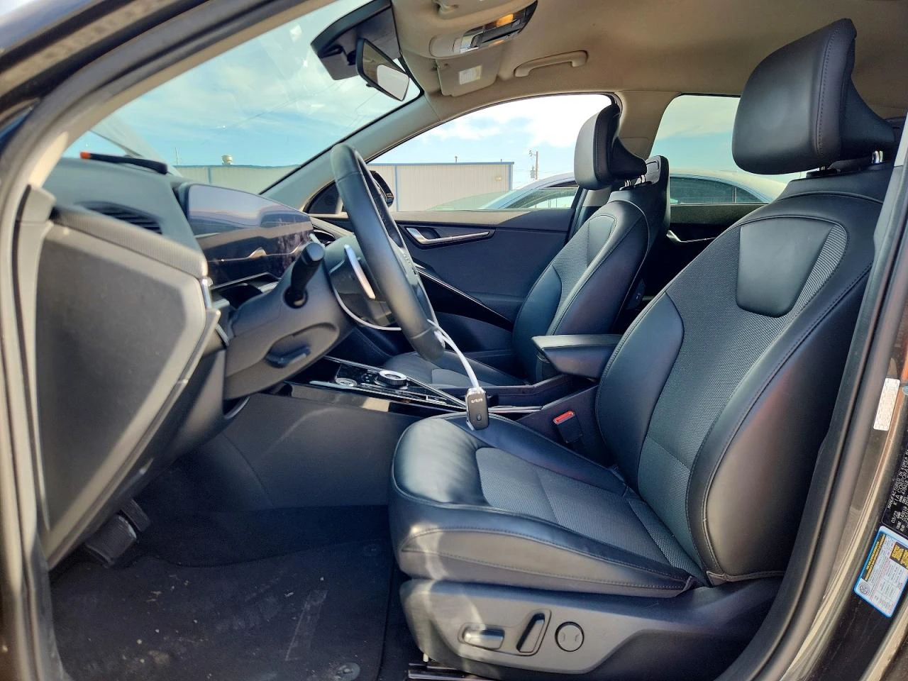 Kia Niro WIND, снимка 7 - Автомобили и джипове - 54962024