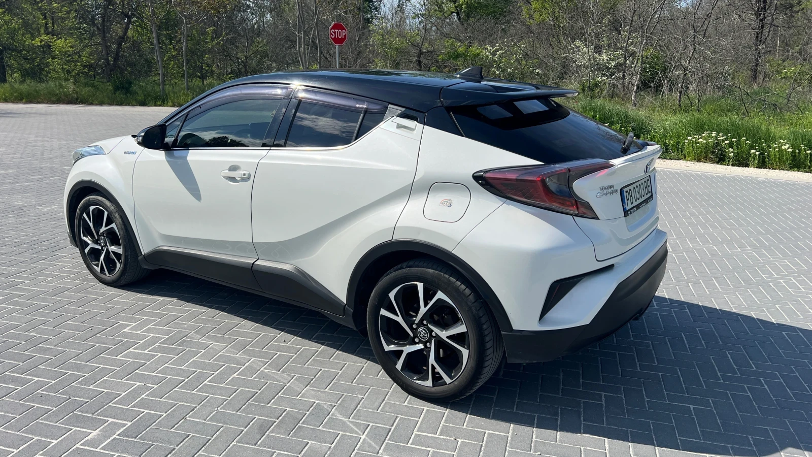 Toyota C-HR, снимка 13 - Автомобили и джипове - 55390764