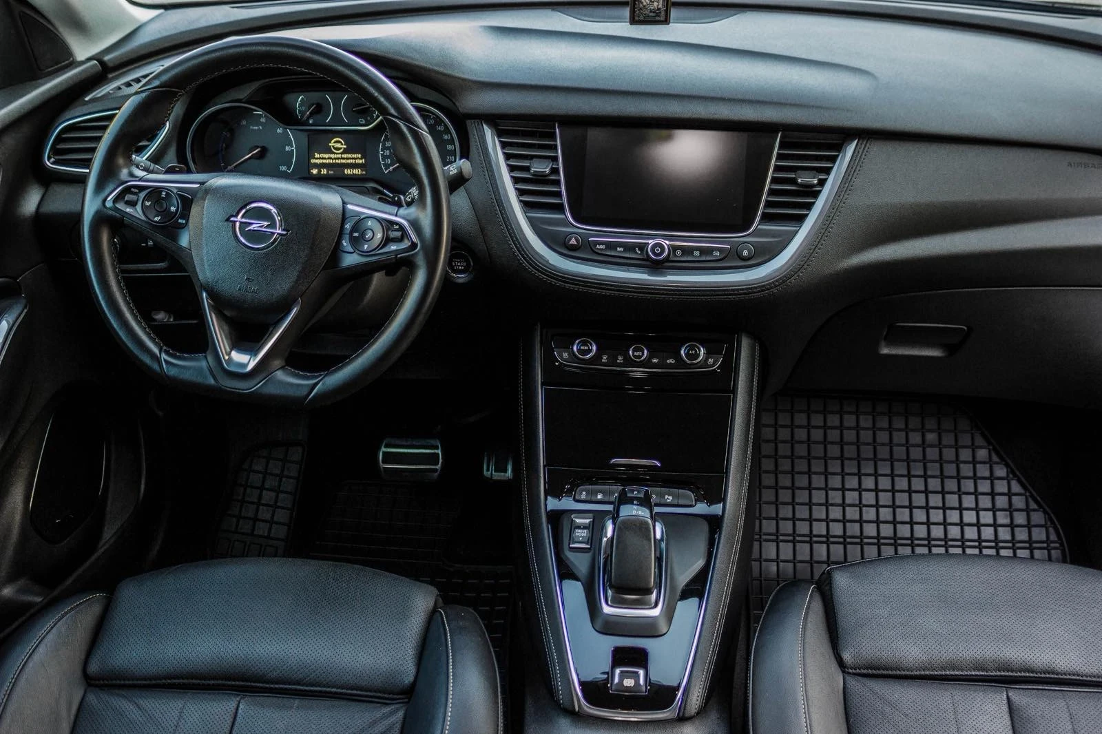 Opel Grandland X 1.6 Turbo Innovation Plug-in Hybrid4 4x4 Automatic, снимка 13 - Автомобили и джипове - 55412655