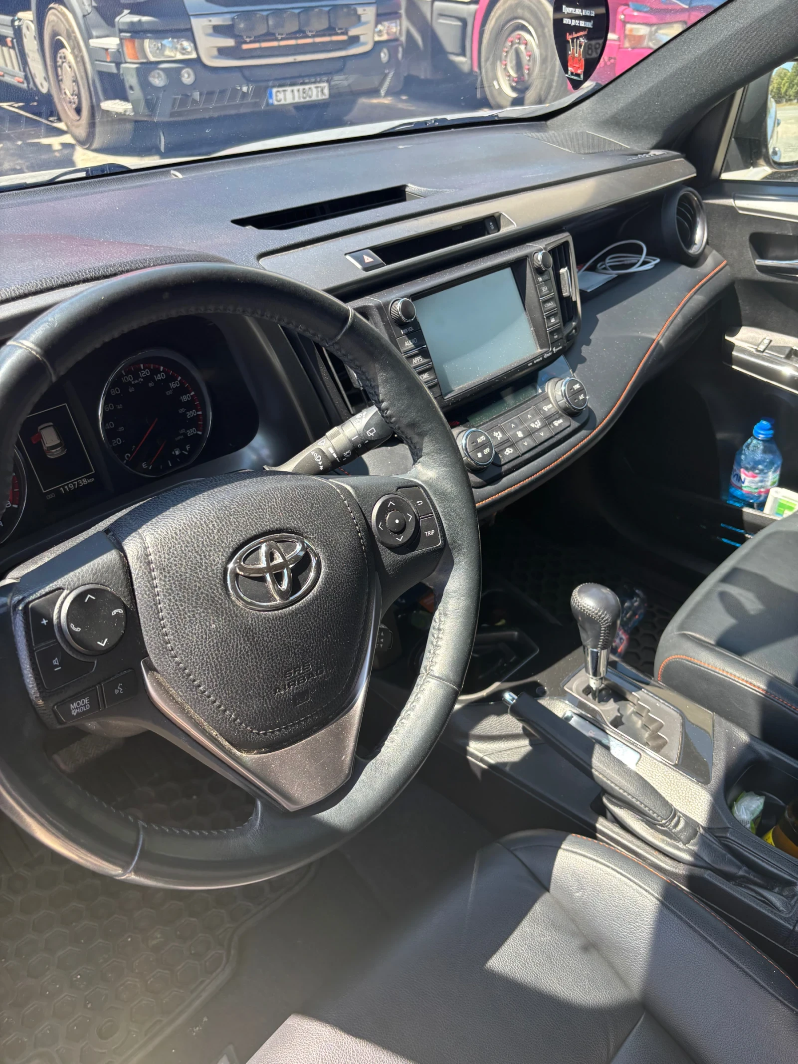 Toyota Rav4, снимка 12 - Автомобили и джипове - 55512210
