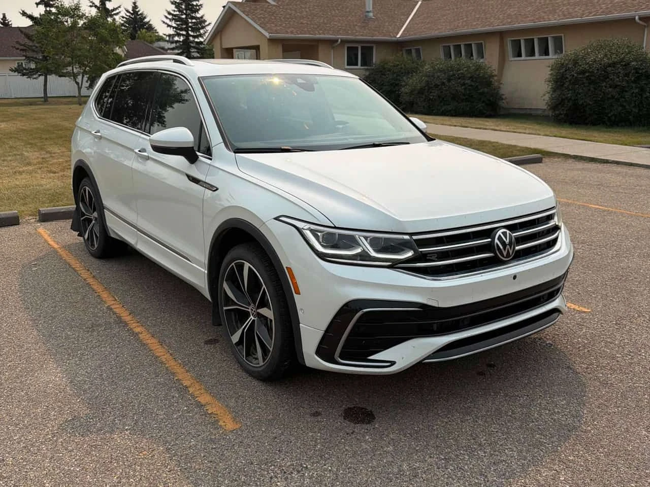 VW Tiguan Highline R Line /360/DIS/ОБДУХВАНЕ/FENDER, снимка 16 - Автомобили и джипове - 55602555