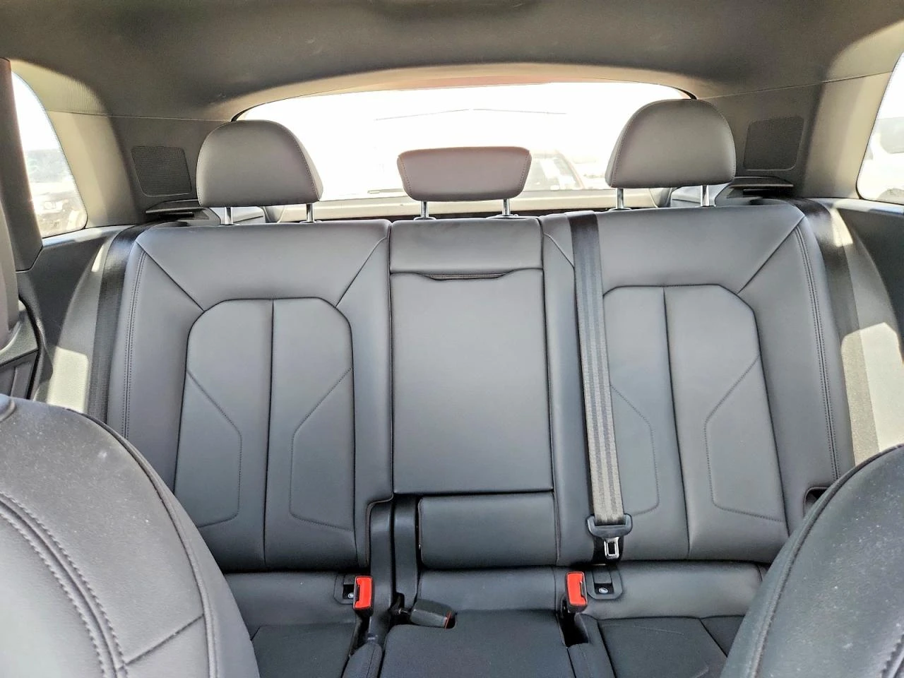 Audi Q3 2.0l Premium 40, снимка 10 - Автомобили и джипове - 55812530