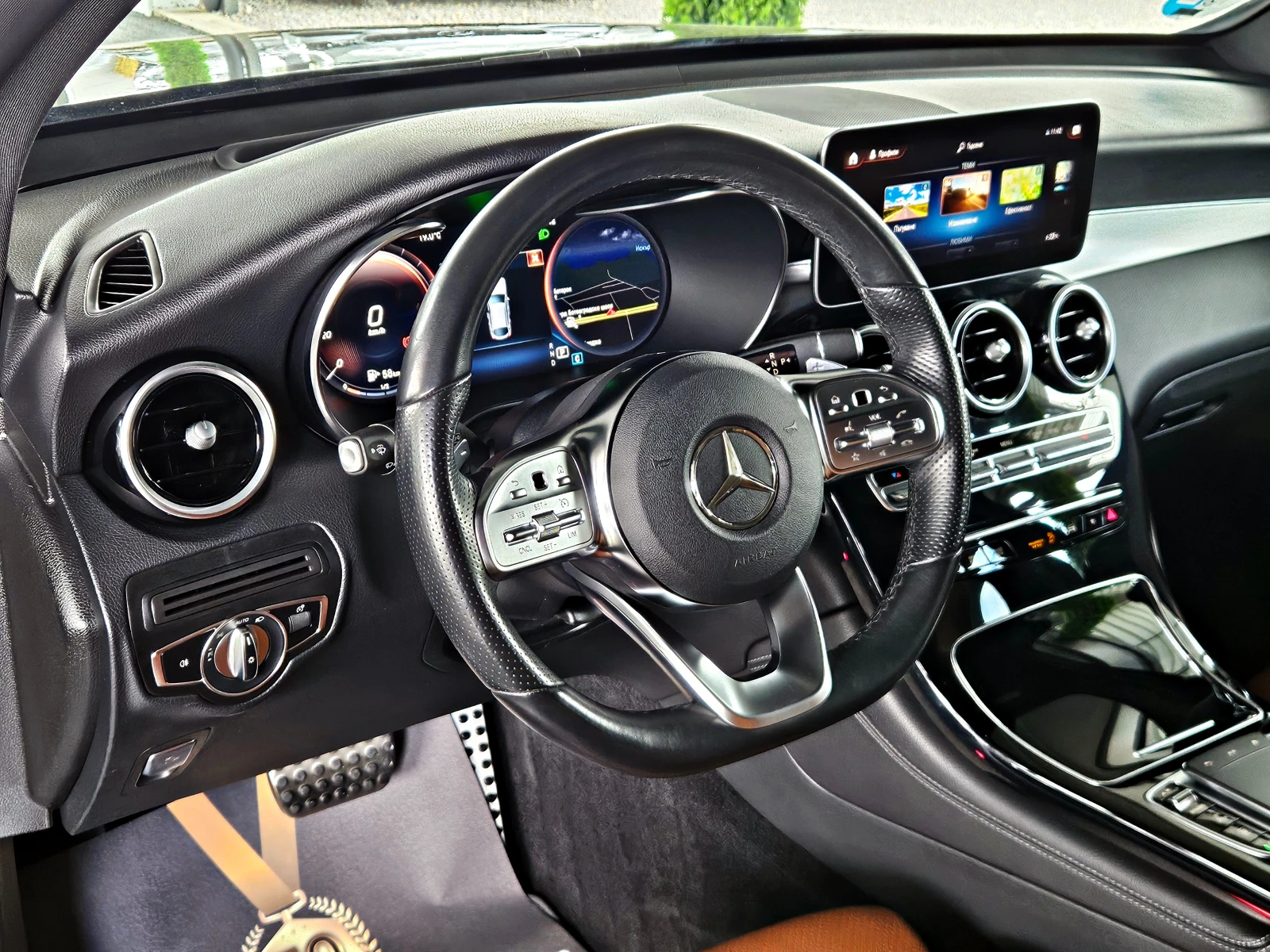 Mercedes-Benz GLC Coupe 200/AMG/GERMANY/VIRTUAL/HEAD UP/CAMERA/BLIND SP/LI, снимка 11 - Автомобили и джипове - 56270901