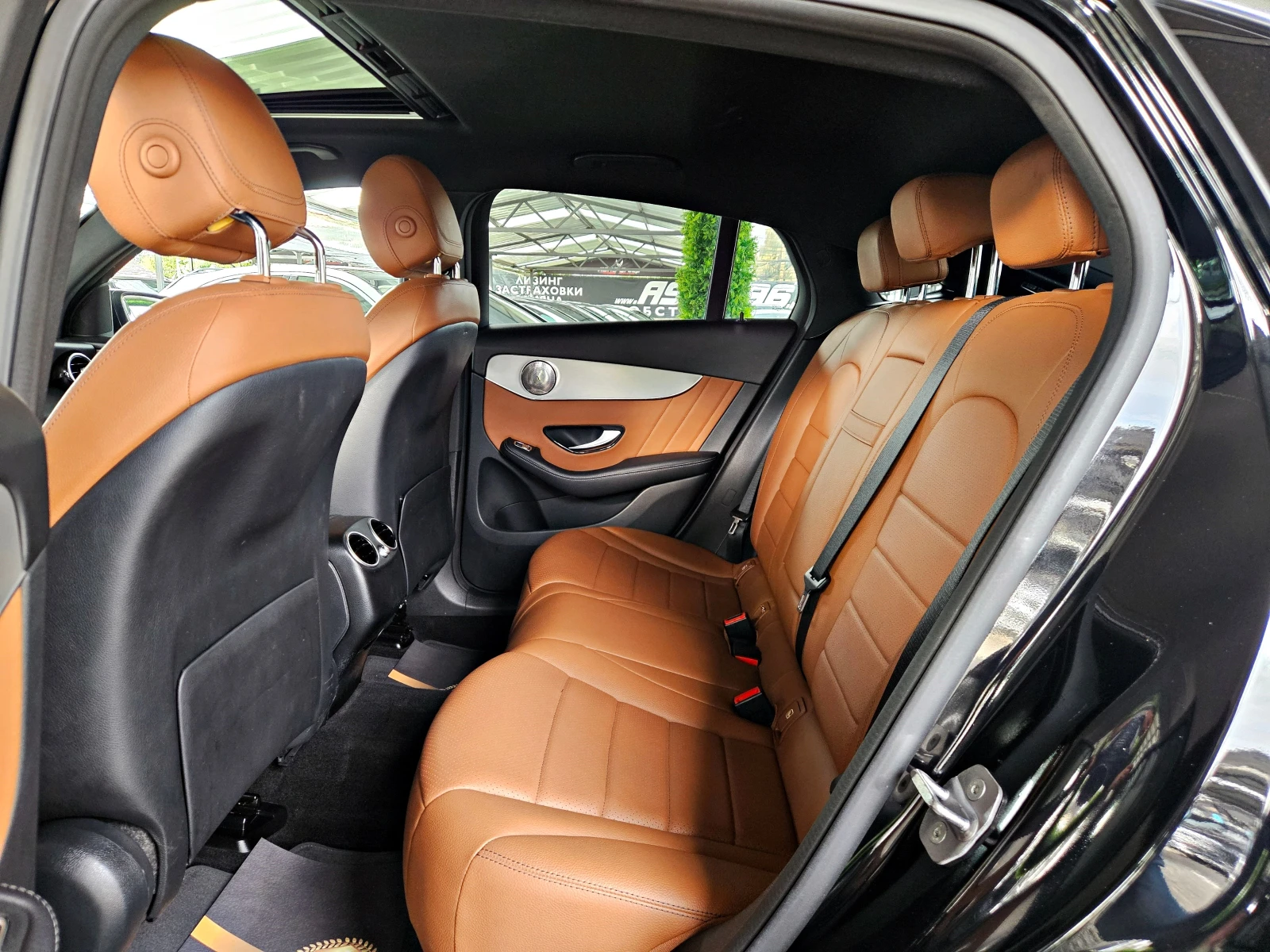 Mercedes-Benz GLC Coupe 200/AMG/GERMANY/VIRTUAL/HEAD UP/CAMERA/BLIND SP/LI, снимка 16 - Автомобили и джипове - 56270901