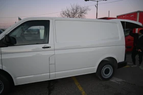 VW Transporter ЧИСТО НОВА БОЯ, снимка 9