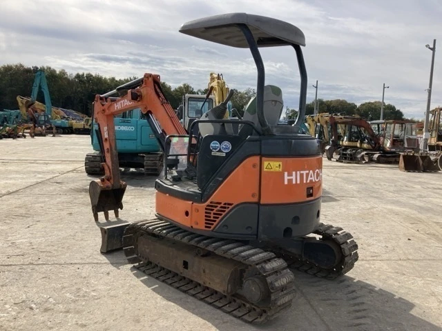 Багер Hitachi ZX27U-3 / ОЧАКВАН ВНОС, снимка 4 - Индустриална техника - 53163016