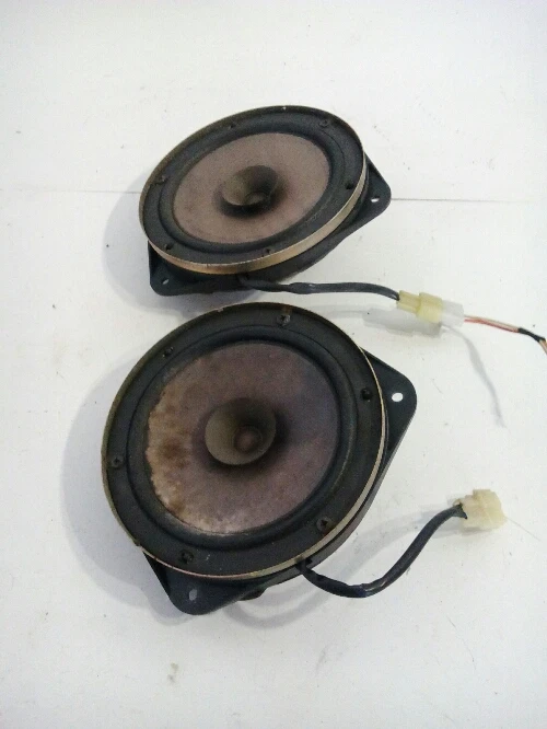 тонколона Субару Импреза 3