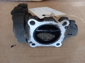 Дросел Тойота Рав4 2.2д (11)