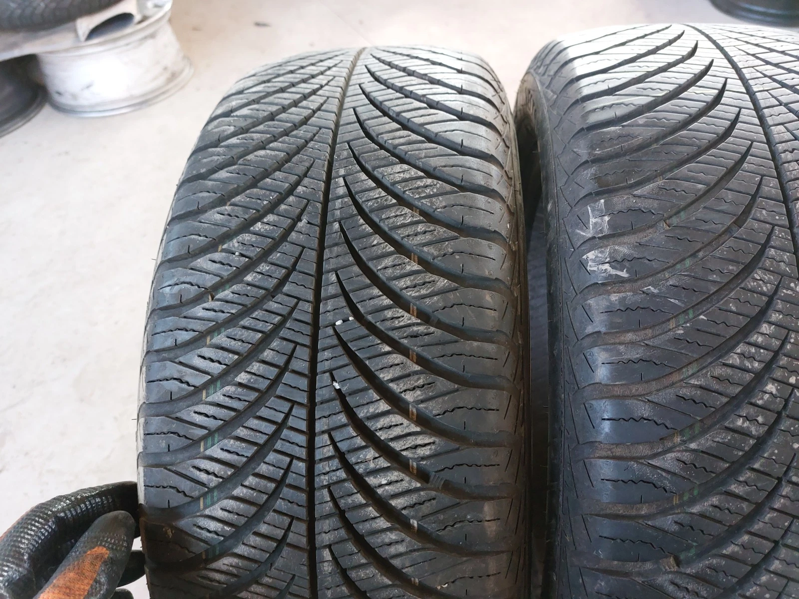  215/55R17 | Mobile.bg   3