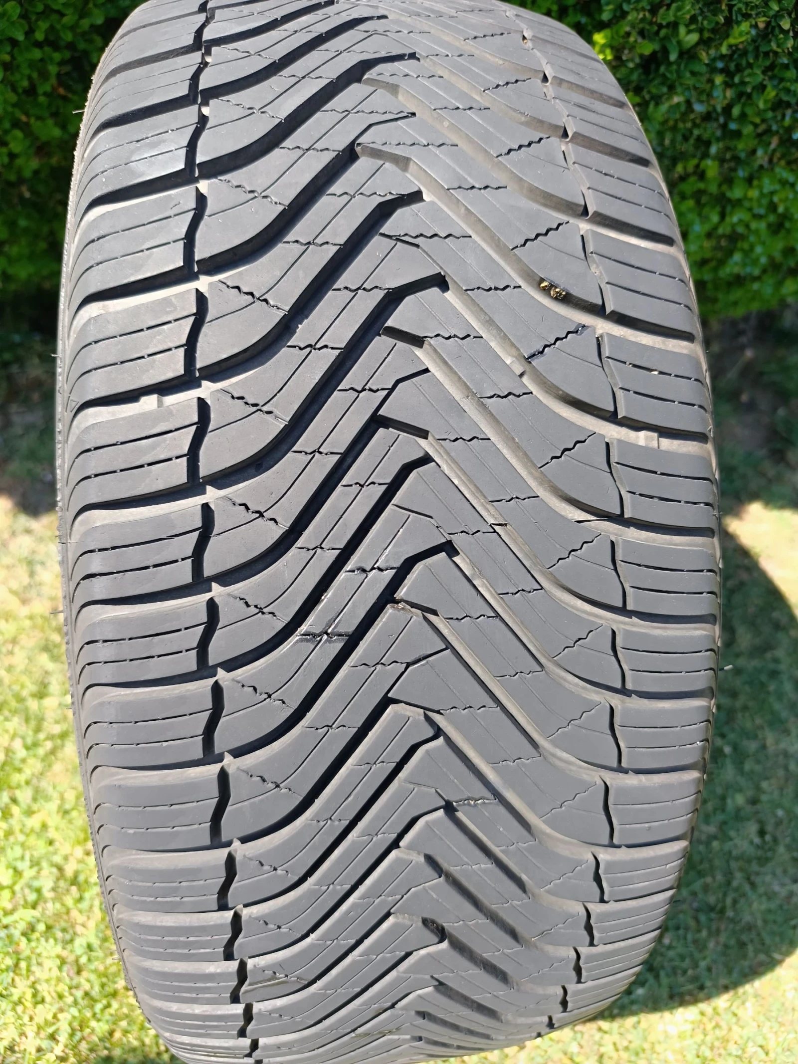 Гуми Всесезонни 225/45R18