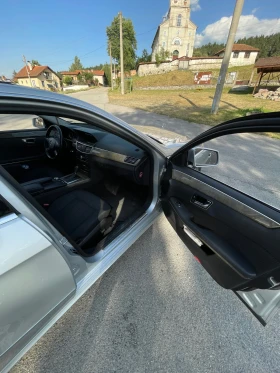 Mercedes-Benz E 220, снимка 9