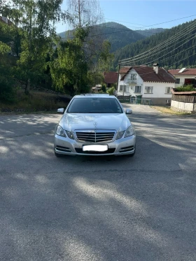 Mercedes-Benz E 220, снимка 2