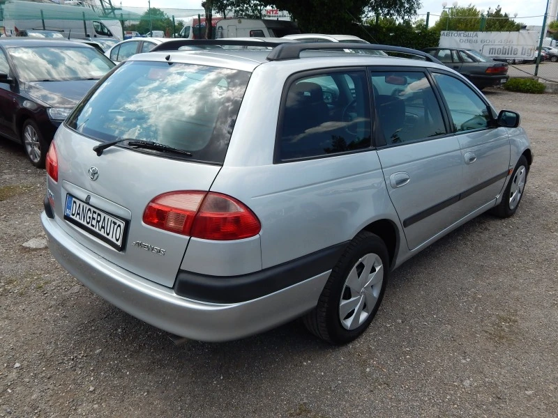 Toyota Avensis 1.8i* ПЕРФЕКТНА* , снимка 4 - Автомобили и джипове - 43464067