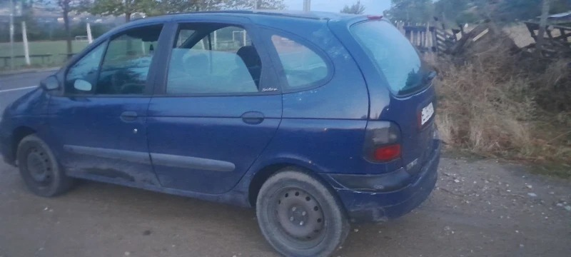 Renault Megane, снимка 3 - Автомобили и джипове - 47154012