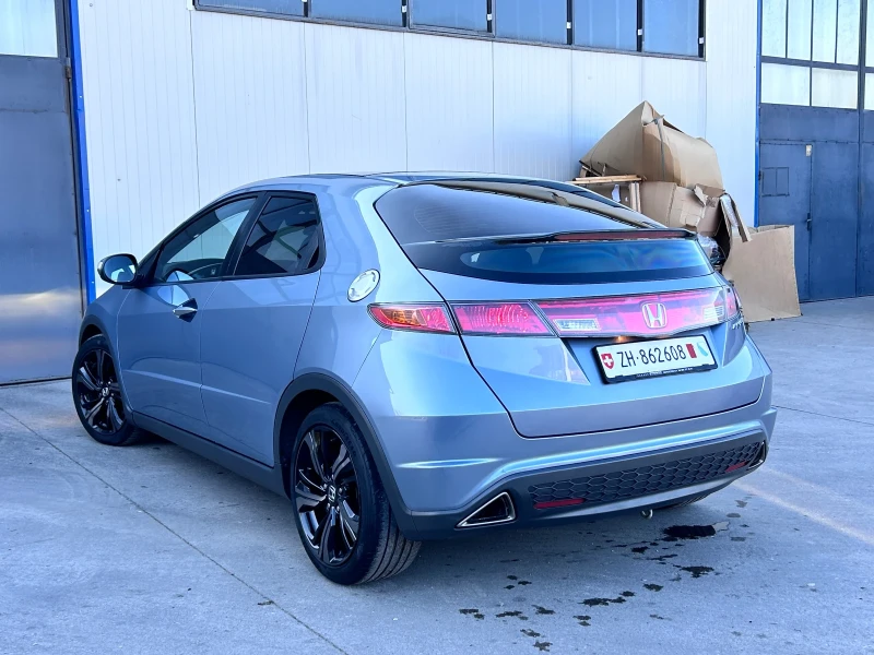 Honda Civic 1.8i/ШВЕЙЦАРИЯ/SPORT, снимка 7 - Автомобили и джипове - 48002318