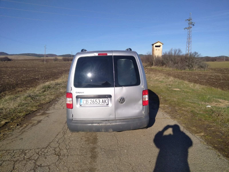 VW Caddy, снимка 4 - Автомобили и джипове - 48095384