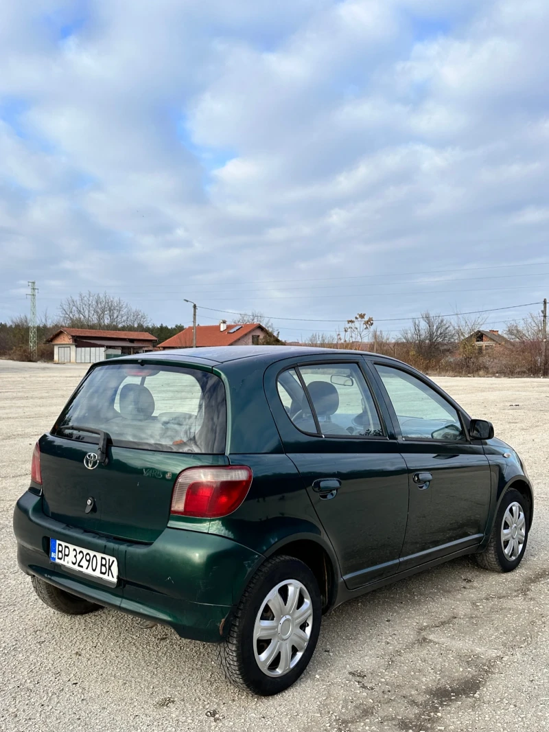 Toyota Yaris 1.0i, снимка 4 - Автомобили и джипове - 48102358