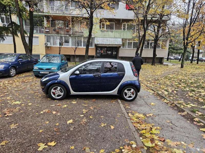 Smart Forfour, снимка 8 - Автомобили и джипове - 48179660