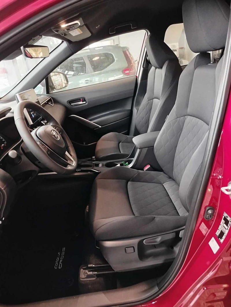 Toyota Corolla Cross 2.0 Hybrid Style , снимка 8 - Автомобили и джипове - 49459952