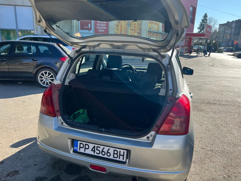 Suzuki Swift 1.3, снимка 4 - Автомобили и джипове - 48877485