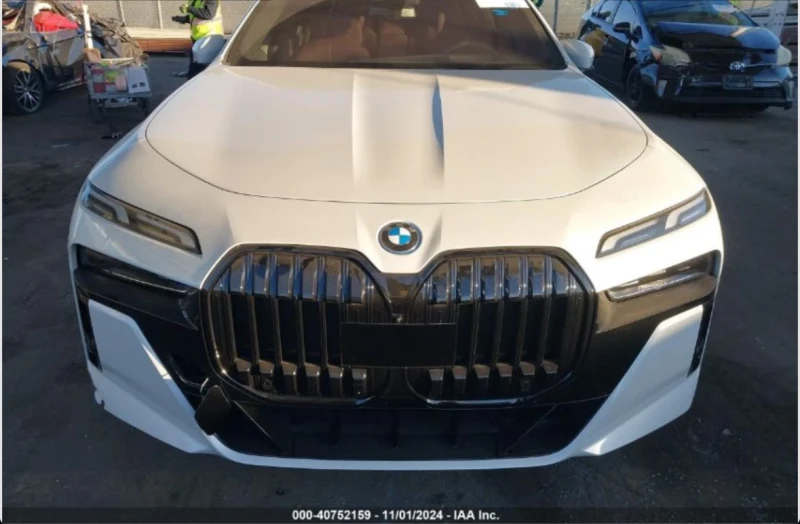 BMW i7 * XDRIVE60  (CARFAX), снимка 2 - Автомобили и джипове - 49147069