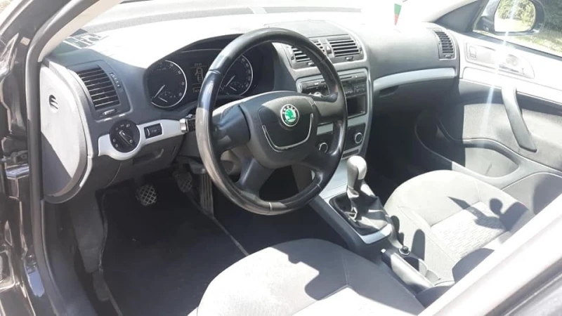 Skoda Octavia 4Х4, снимка 9 - Автомобили и джипове - 53053869