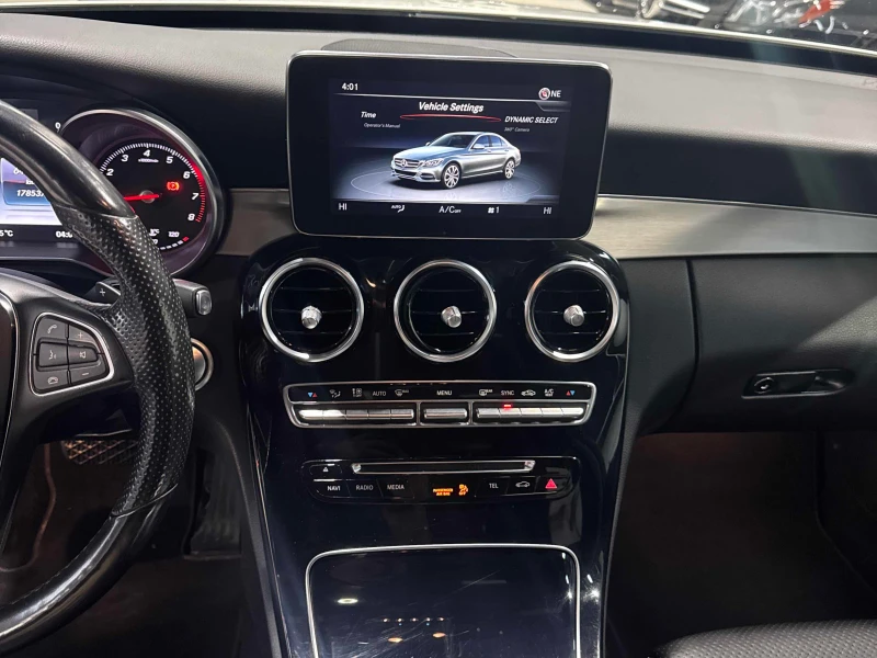 Mercedes-Benz C 300 4M* AMG-pkg* Пано* Подгрев* 360View, снимка 8 - Автомобили и джипове - 52707629
