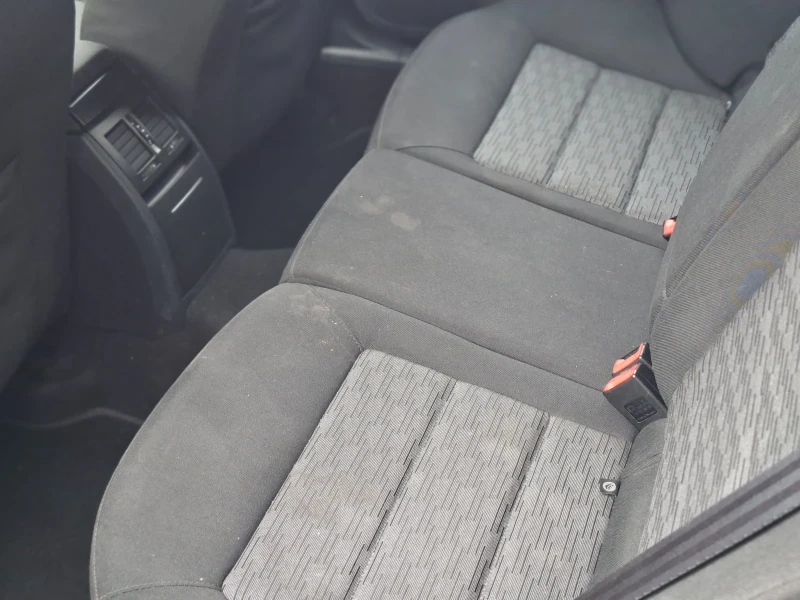 Skoda Octavia 1.6 TDI, снимка 8 - Автомобили и джипове - 52790367