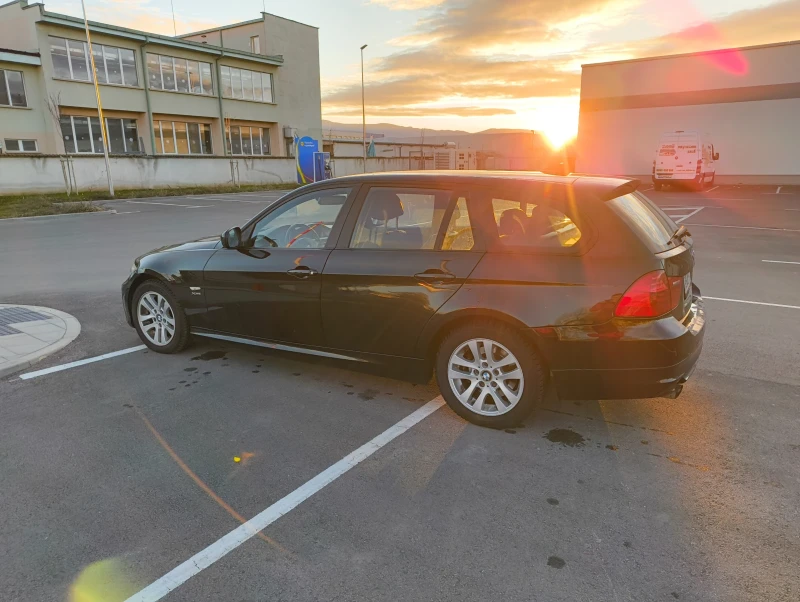 BMW 320 D/Xdrive/Big Navi/, снимка 2 - Автомобили и джипове - 52949457