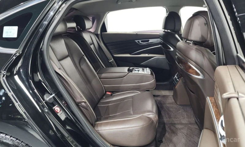 Kia K9, снимка 12 - Автомобили и джипове - 53262036