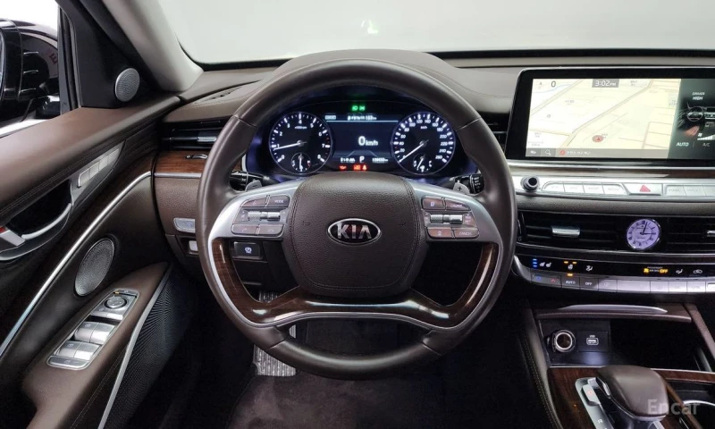 Kia K9, снимка 13 - Автомобили и джипове - 53262036