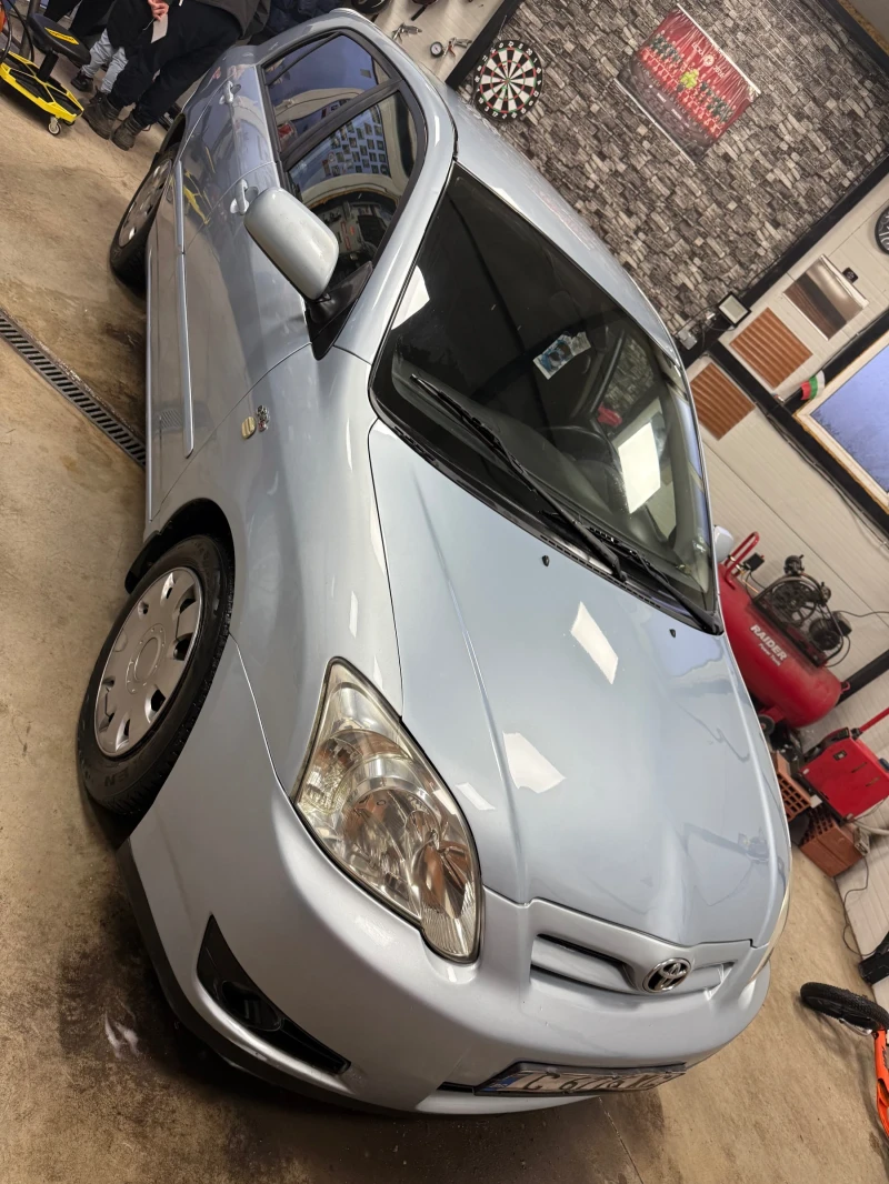 Toyota Corolla 2.0 D4D, снимка 2 - Автомобили и джипове - 53340468