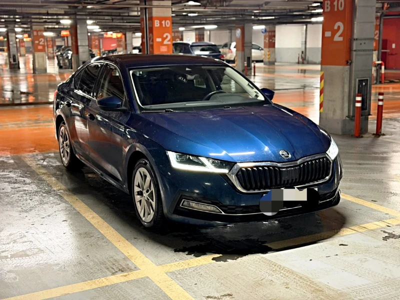 Skoda Octavia Matrix LED, DSG, Keyless, Distronic , снимка 2 - Автомобили и джипове - 53389697