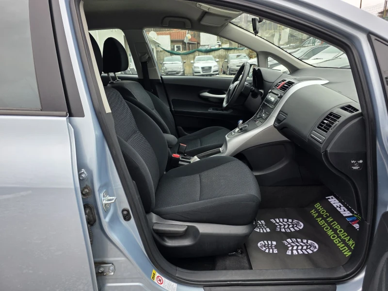 Toyota Auris 1.8 VVTI HYBRID 99 К.С. ФЕЙСЛИФТ / АВТОМАТ, снимка 11 - Автомобили и джипове - 53431720