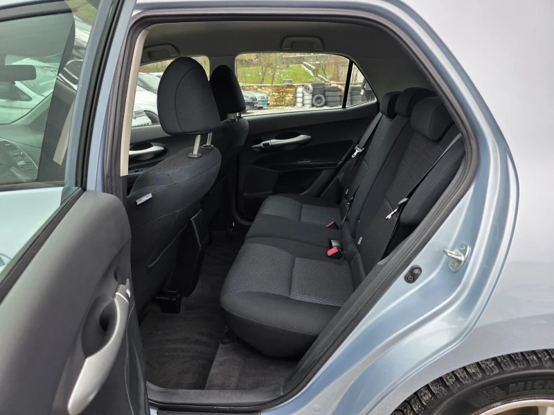 Toyota Auris 1.8 VVTI HYBRID 99 К.С. ФЕЙСЛИФТ / АВТОМАТ, снимка 9 - Автомобили и джипове - 53431720