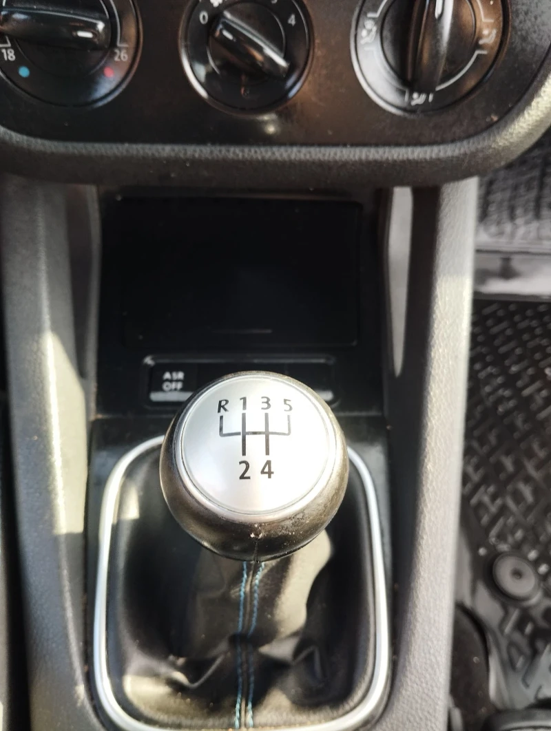 VW Golf 1.9TDI BUSINESS EDITION , снимка 8 - Автомобили и джипове - 53451938