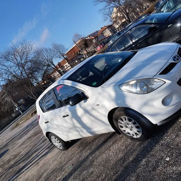 Hyundai I20, снимка 1 - Автомобили и джипове - 48714720