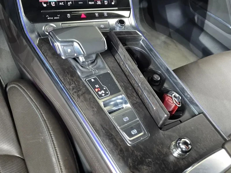 Audi A7 TFSI QUATTRO REMIUM, снимка 9 - Автомобили и джипове - 54751547