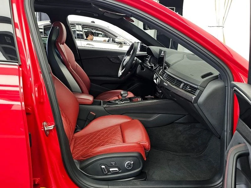 Audi S4 3.0 CWG Automatic, снимка 11 - Автомобили и джипове - 55780547