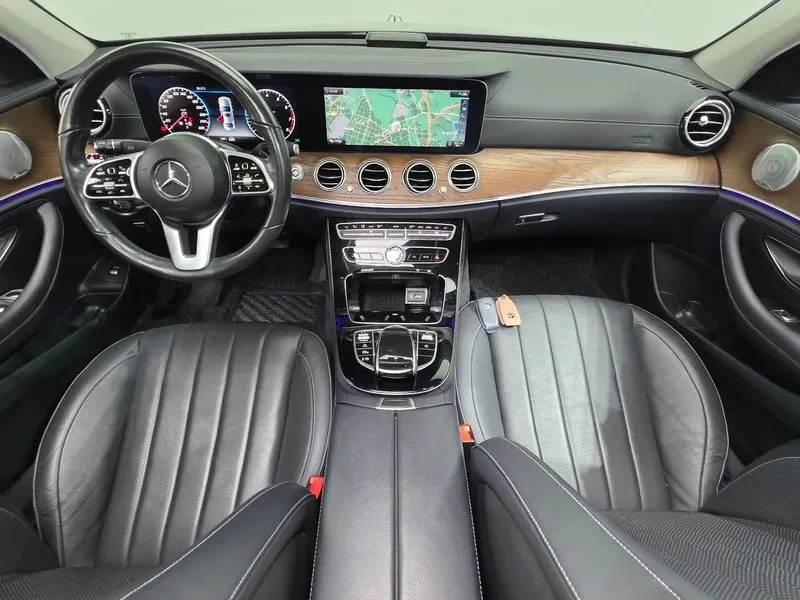 Mercedes-Benz E 300 4MATIC EXCLUSIVE, снимка 7 - Автомобили и джипове - 56016711