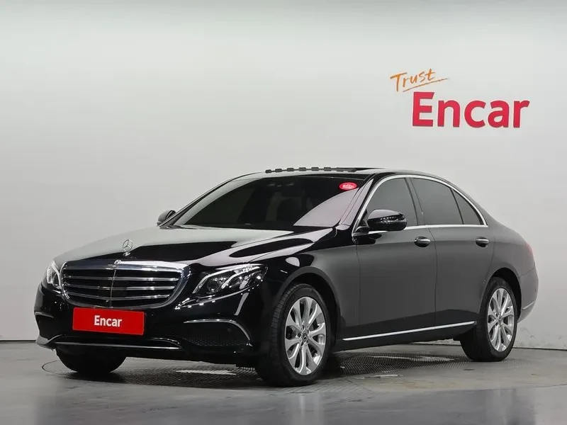 Mercedes-Benz E 300 4MATIC EXCLUSIVE