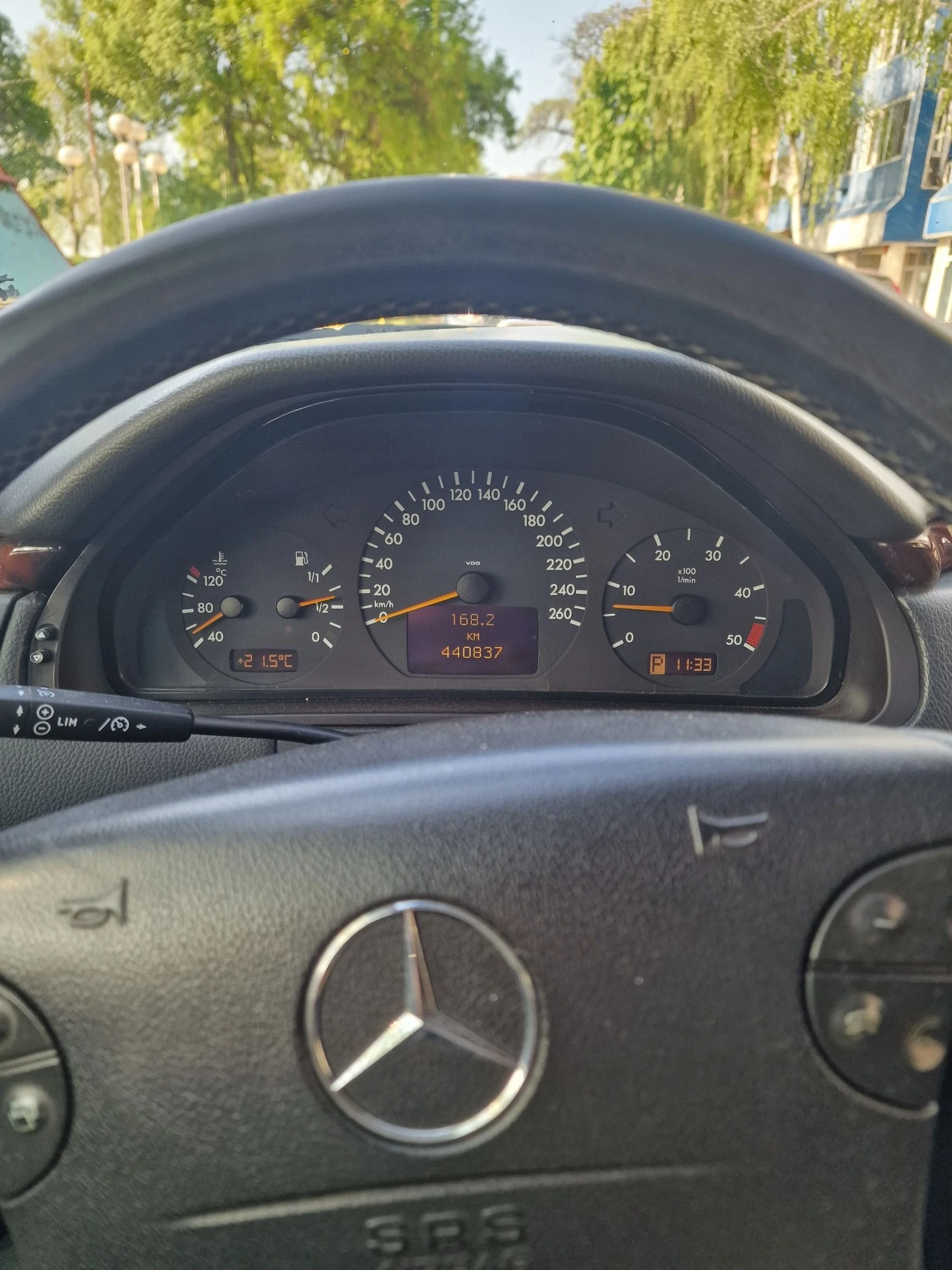 Mercedes-Benz E 270 2.7 CDI - изображение 4