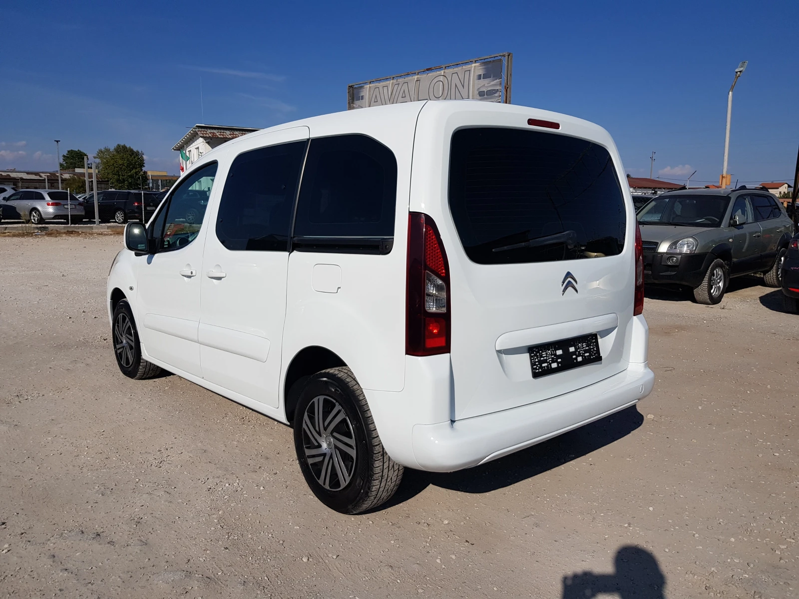 Citroen Berlingo 1.6 - 92 к.с. EURO 5A ЛИЗИНГ - изображение 7