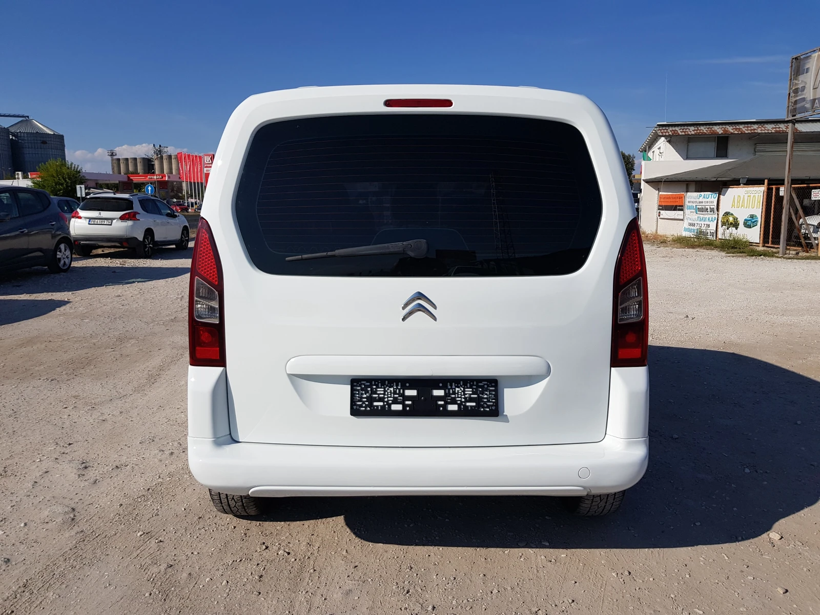 Citroen Berlingo 1.6 - 92 к.с. EURO 5A ЛИЗИНГ - изображение 6