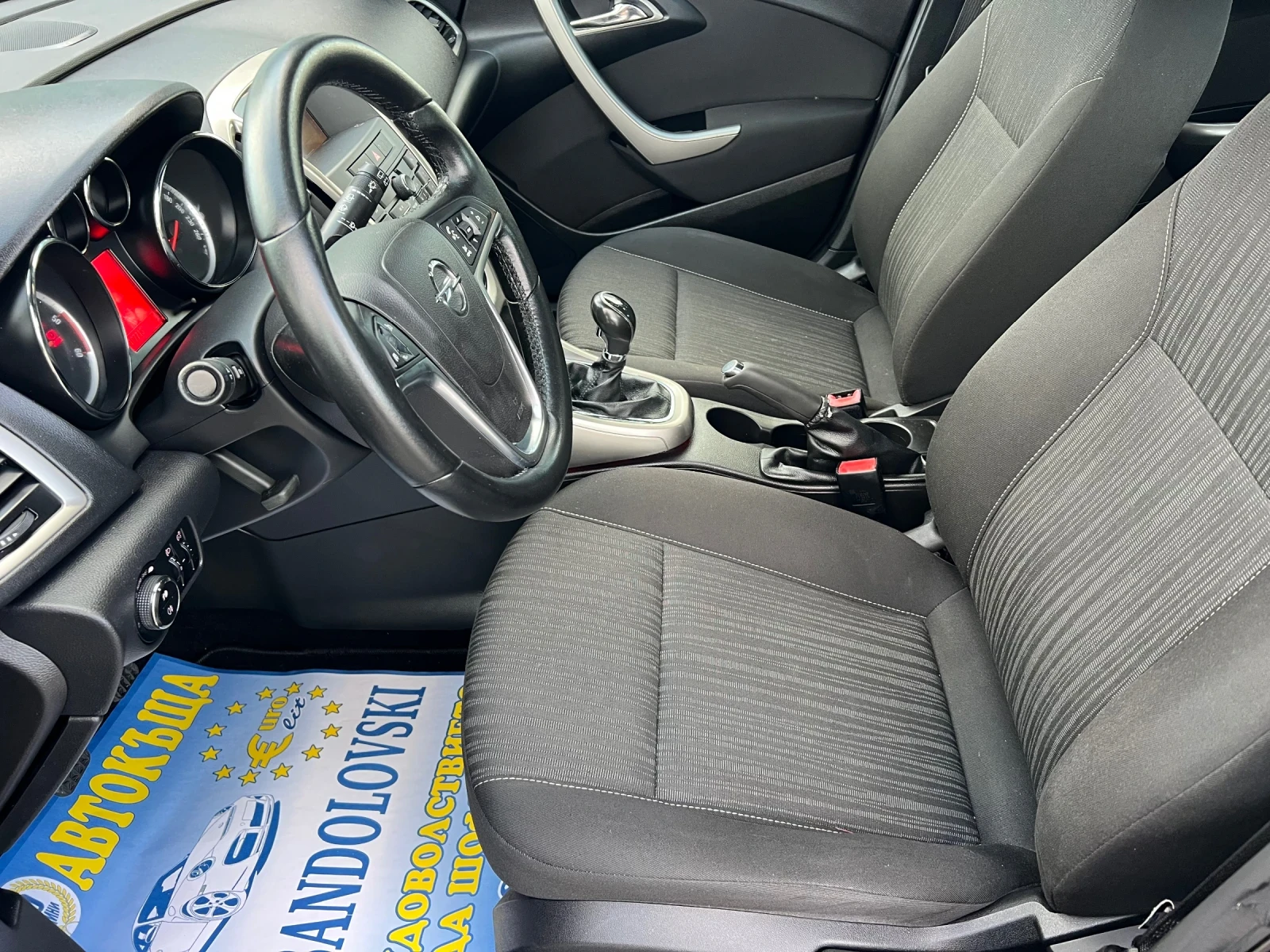Opel Astra 1.7CDTI/NAVI/TOP - изображение 8