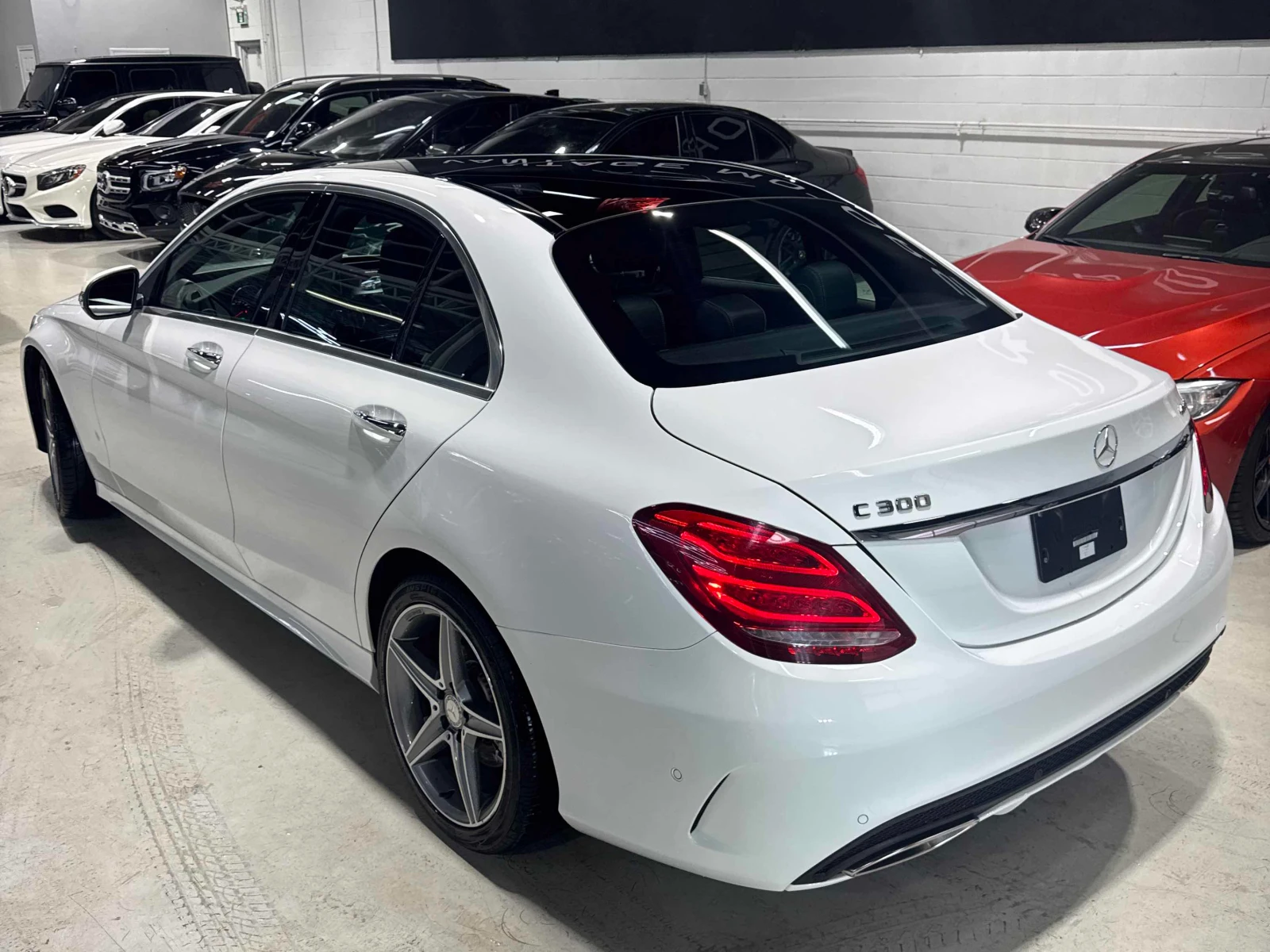 Mercedes-Benz C 300 4M* AMG-pkg* Пано* Подгрев* 360View - изображение 5