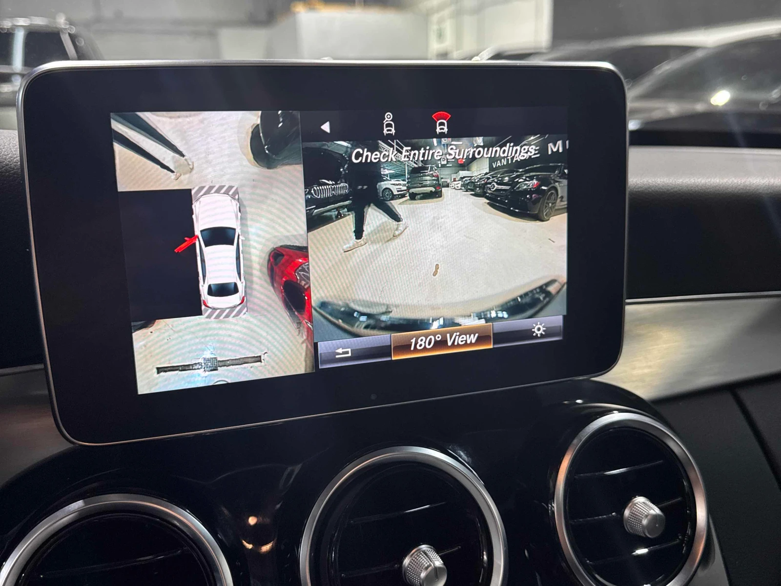 Mercedes-Benz C 300 4M* AMG-pkg* Пано* Подгрев* 360View - изображение 10